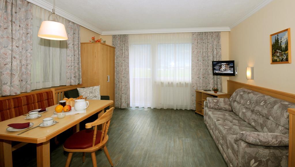 Ferienwohnungen Rahm Mayrhofen Buitenkant foto